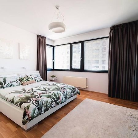 Prague Marina River View Apartment Close To City Centre Free Parking Exterior foto